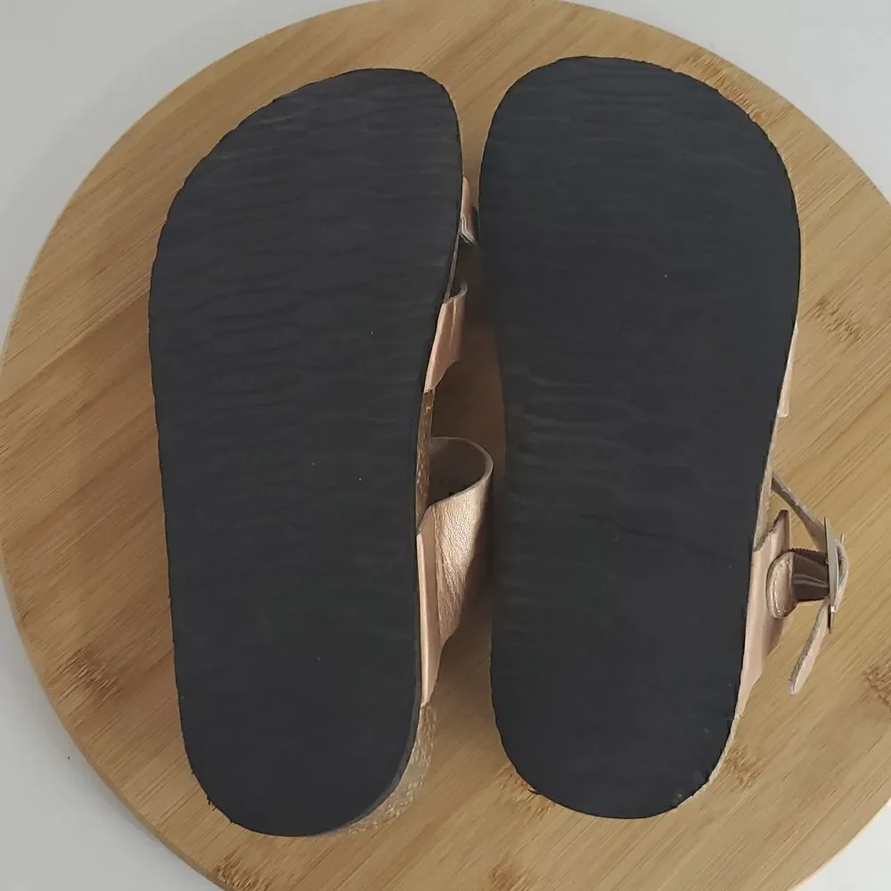 CLIFFS by White Mountain Calis Women's Size 7.5 Rose Gold Slip On Buckle Sandals